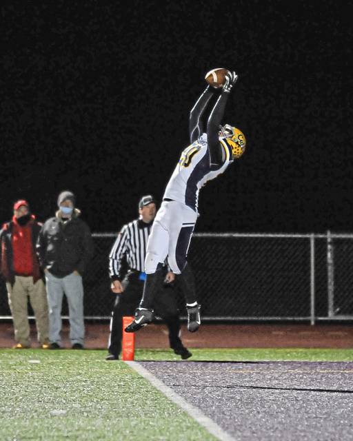 Shenango limits damage done by California’s Jaeden Zuzak, wins Class A quarterfinal