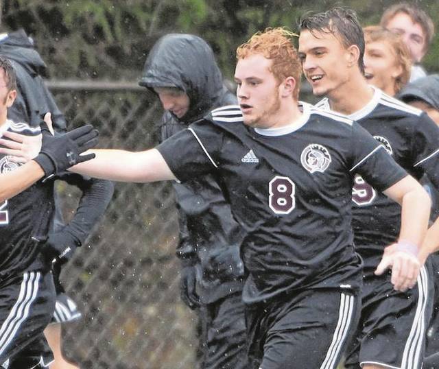 Greensburg Central Catholic boys fight off Eden Christian upset bid in Class A quarterfinals