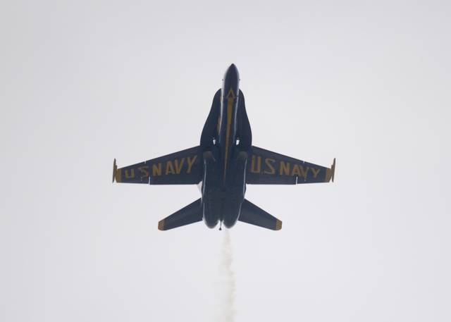 3155452_web1_gtr-BlueAngelsPreview002-111320