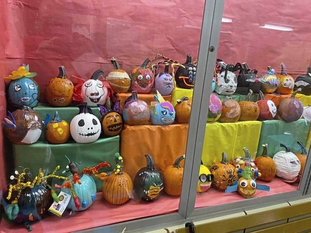 3176475_web1_te-pumpkinpatches05-110520