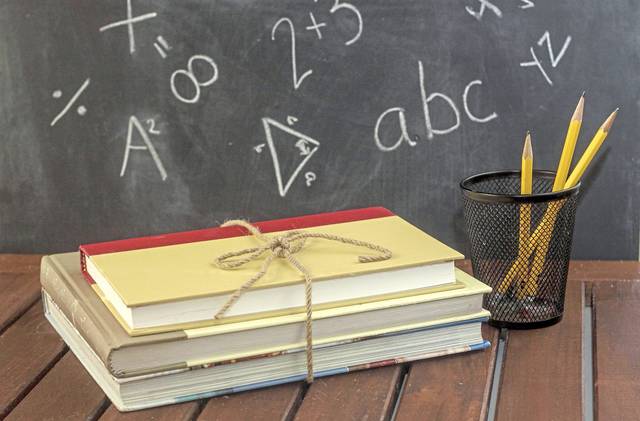3197996_web1_web-schoolbooks