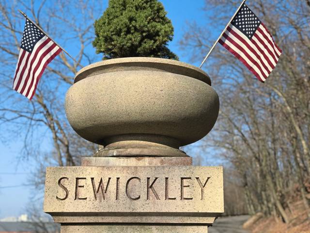 3199098_web1_sew-sewickleymonument-123118