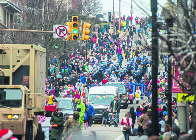 3207759_web1_gtr-LO-GBGparade17-112419