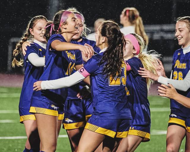 Plum girls soccer faces toughest task yet: A WPIAL finals rematch with unbeaten Mars