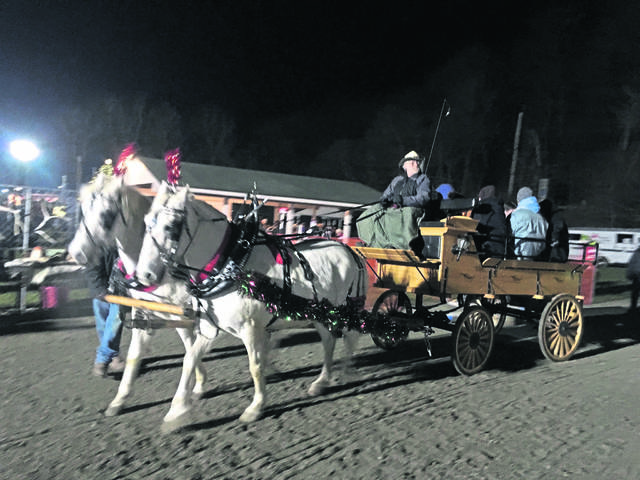 3218769_web1_Christmas-at-Plum-Creek--2-