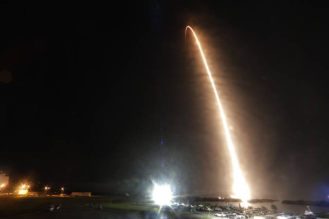 3238107_web1_AP20321021563179