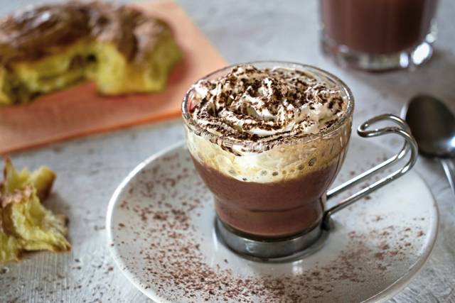 3239841_web1_GTR-COCKTAIL-COFFEE