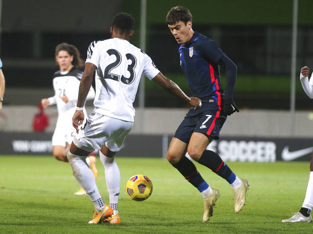 3241643_web1_AP20321738129343