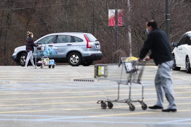 3243901_web1_GTR-LO-shopping-101-111820