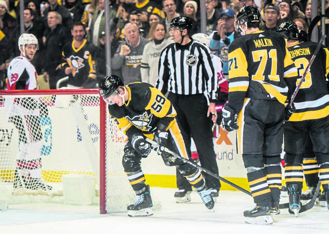 2152989_web1_PTR-Penguins020-123119
