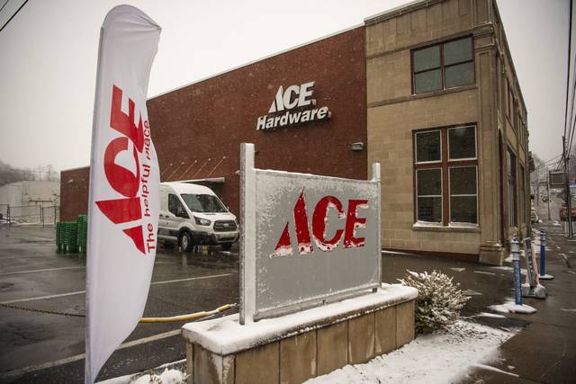 3289307_web1_GTR-Acehardware-1-120220
