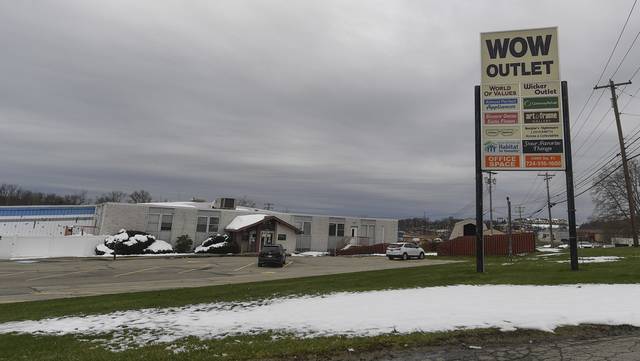 3296609_web1_GTR-WOWoutlets2-120520