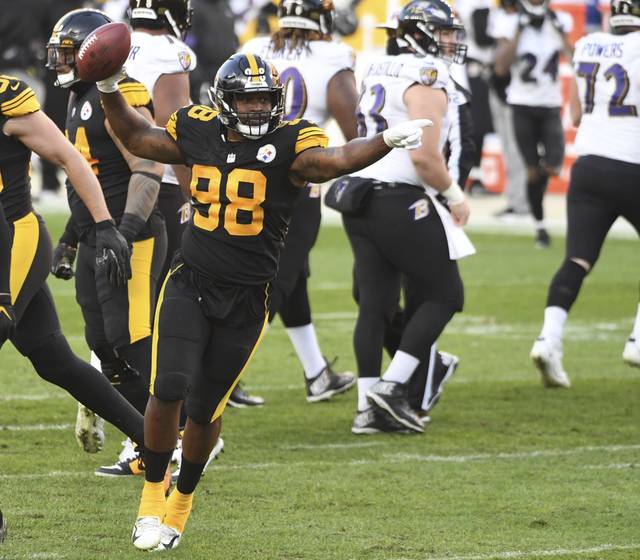 3297140_web1_ptr-SteelersRavens22-120320