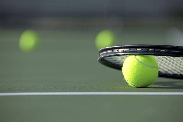 3299608_web1_web-tennis