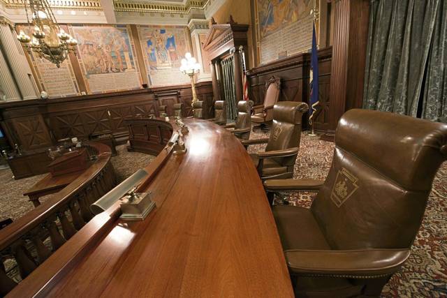3307872_web1_ptr-supremecourt