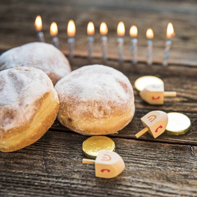 3309667_web1_ptr-holiday-chanukah