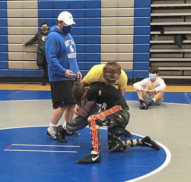 Hempfield could emerge as top contender to Waynesburg’s throne on WPIAL Class AAA mats