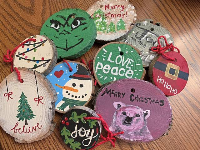 3314852_web1_gtr-nhtornaments1