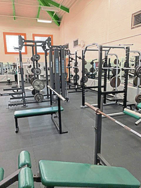 Steelers provide helping hand as Yough renovates weight room
