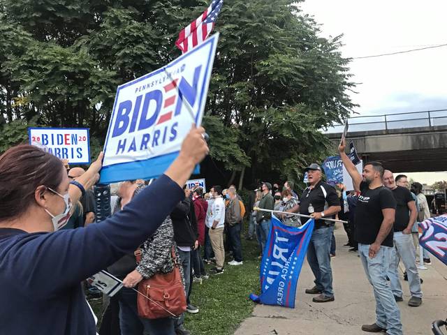 3338693_web1_gtr-bidenwestreax-100220