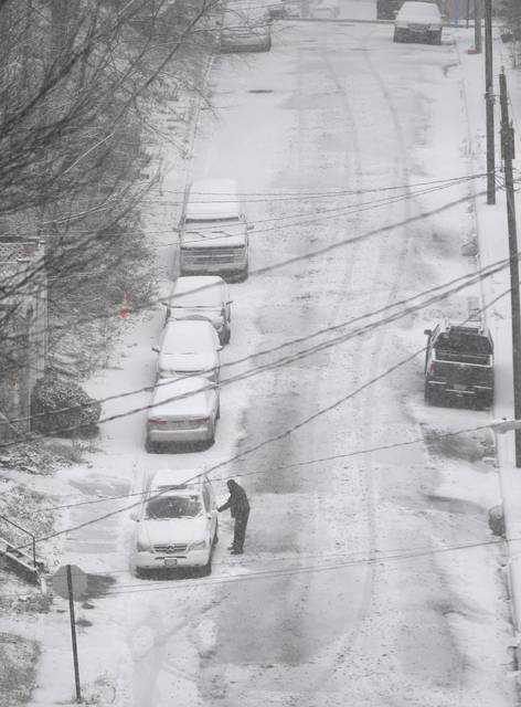 3338718_web1_VND-SnowWeather103-121720