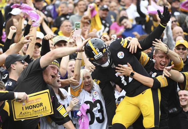 3338971_web1_gtr-Steelers02-100719