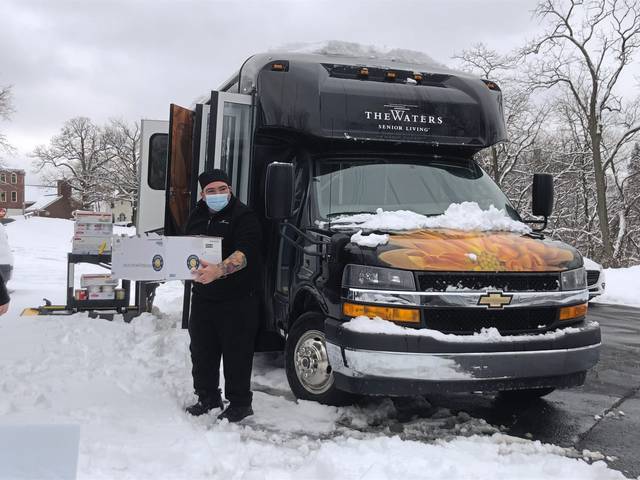 3345788_web1_ptr-NorthHillsFoodBank2-121920