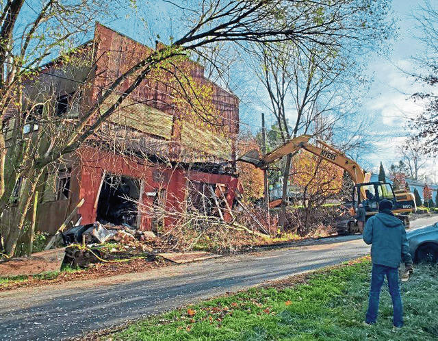 3347096_web1_vnd-KiskiDemolition3-122020