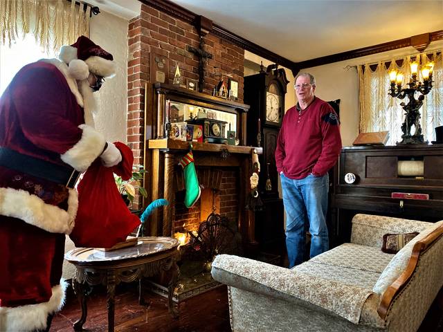 3348812_web1_vnd-santa-122620-3