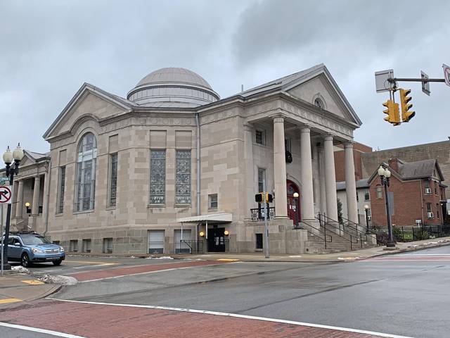 3356109_web1_gtr-gbgchurch
