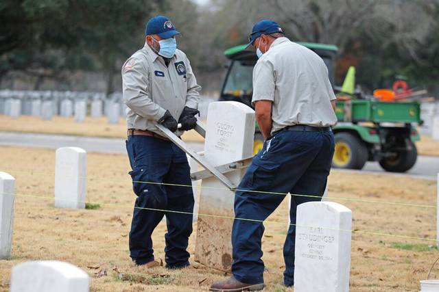 3364722_web1_ptr-NaziHeadstones-122520