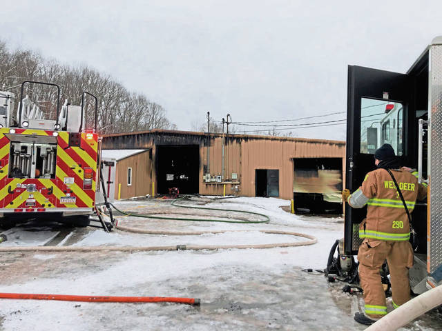 3367243_web1_vnd-westdeerfire3-122720