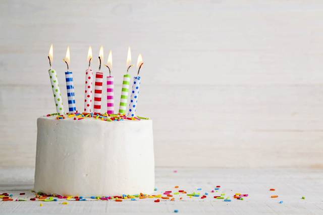 3382717_web1_web-birthdaycake