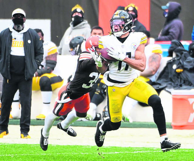 3388933_web1_ptr-Steelers-Browns21-010421