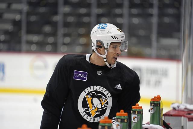 3389289_web1_gtr-Penguins01-010521