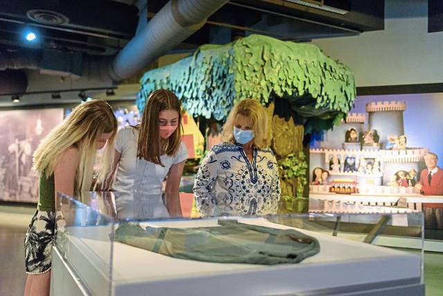 3392445_web1_PTR-HistoryCenteropen-2
