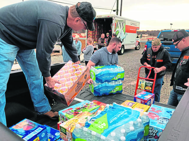 3415517_web1_vnd-MemorialFoodDrive-011220
