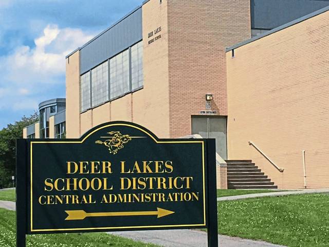 3417559_web1_web-deerlakessign