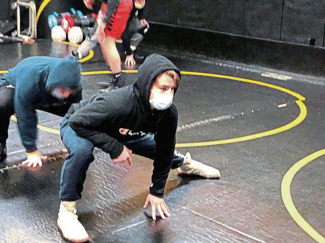 Despite shorthanded roster, Riverview wrestlers getting up to speed