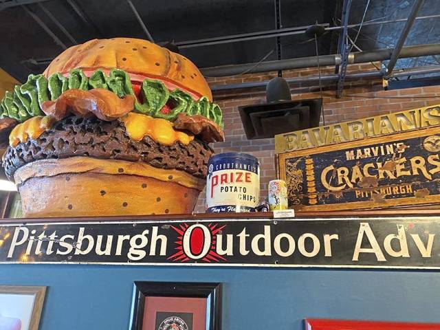 3438795_web1_ptr-maxerma-burger