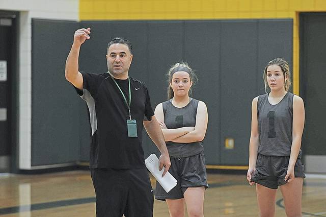Westmoreland high school basketball notebook: Penn-Trafford’s Giannikas hits 200 wins