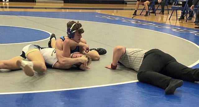 Quick start pushes Hempfield wrestling past Norwin
