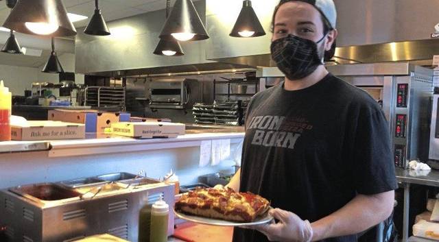 3455892_web1_ptr-IronBornPizza4-012321