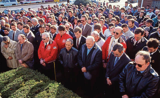 3471039_web1_Fireman-Funeral2