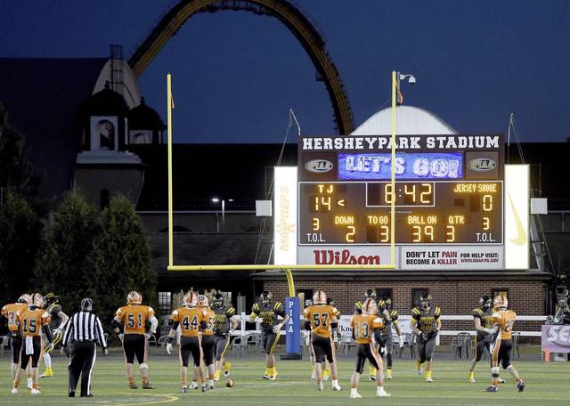 PIAA might keep football championships in November, start season earlier