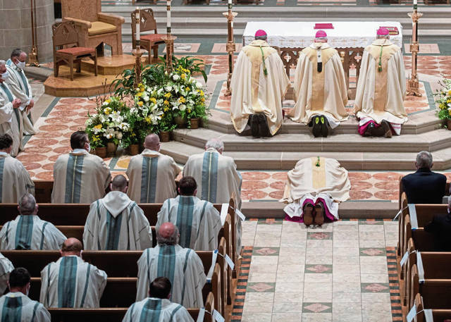3421492_web1_gtr-KulickOrdination002-021221