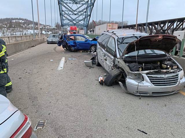 3513352_web1_gtr-70crash1