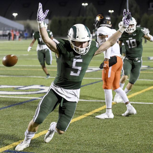 4 players from Pine-Richland state title football team accept walk-on offers