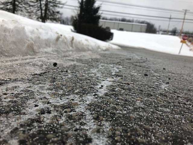 3538222_web1_WEB-icyroads1