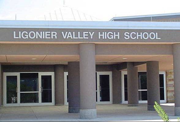 3542057_web1_gtr-LigValleygrads2019-060919